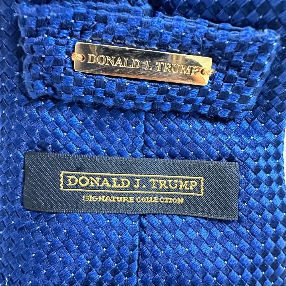 Donald J Trump Signature Collection Men’s Neck Tie 100% Silk Luxury Gold Bar - Picture 5 of 12
